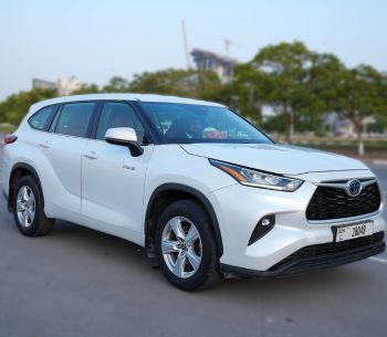 Toyota Coaster prespective view