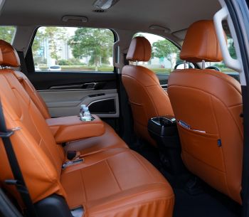 Kia Telluride front interior